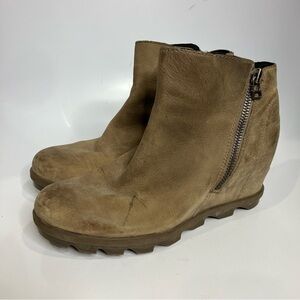 Sorel Joan of arc ll wedge booties tan leather size 10.5